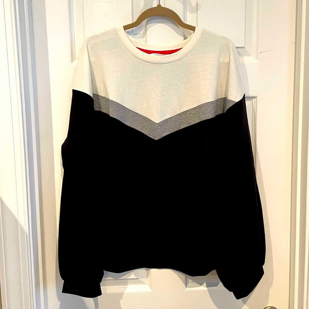 Super cute blousy sweatshirt